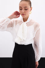 Load image into Gallery viewer, Scarf Zebra Pattern Shirt - Ecru