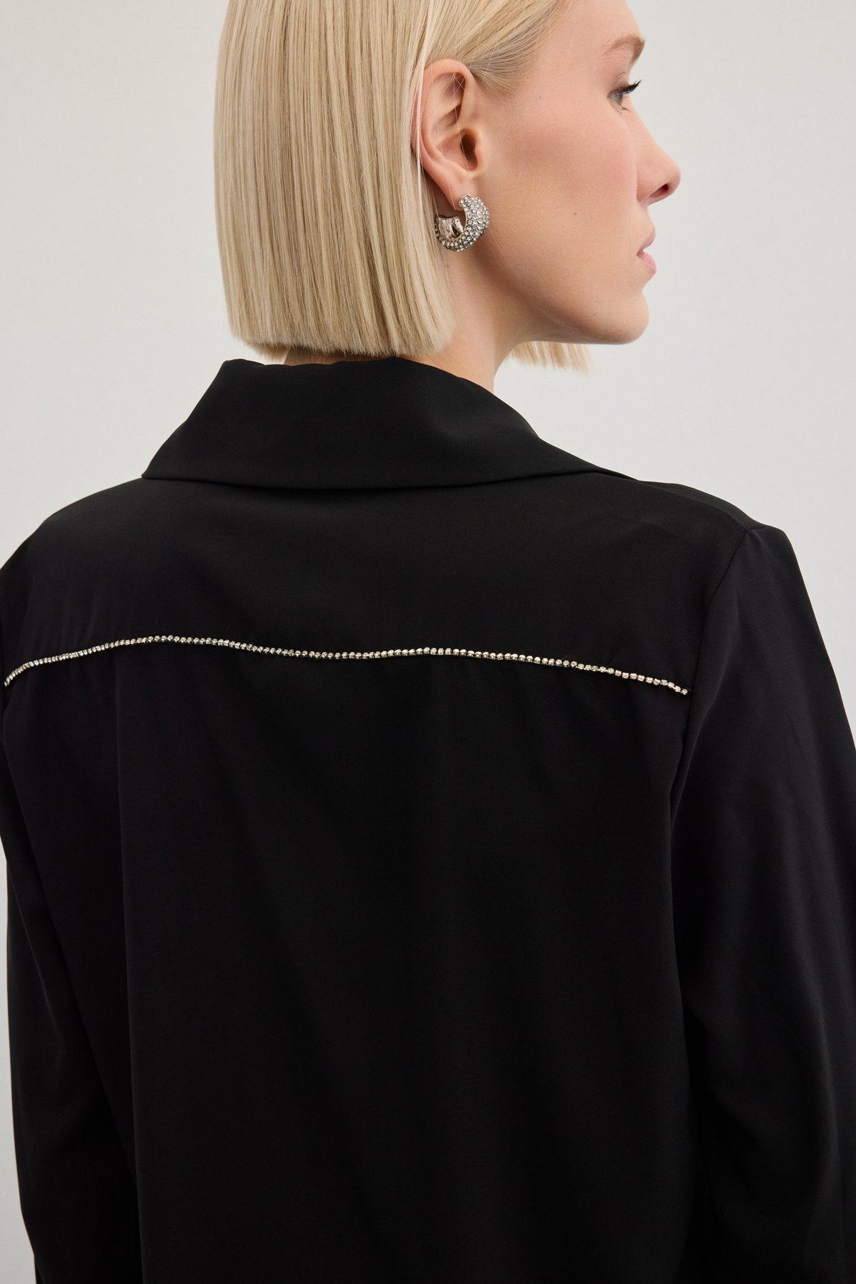 Classic Shirt with Accessories - Black