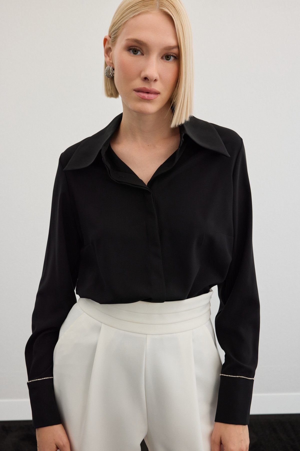 Classic Shirt with Accessories - Black