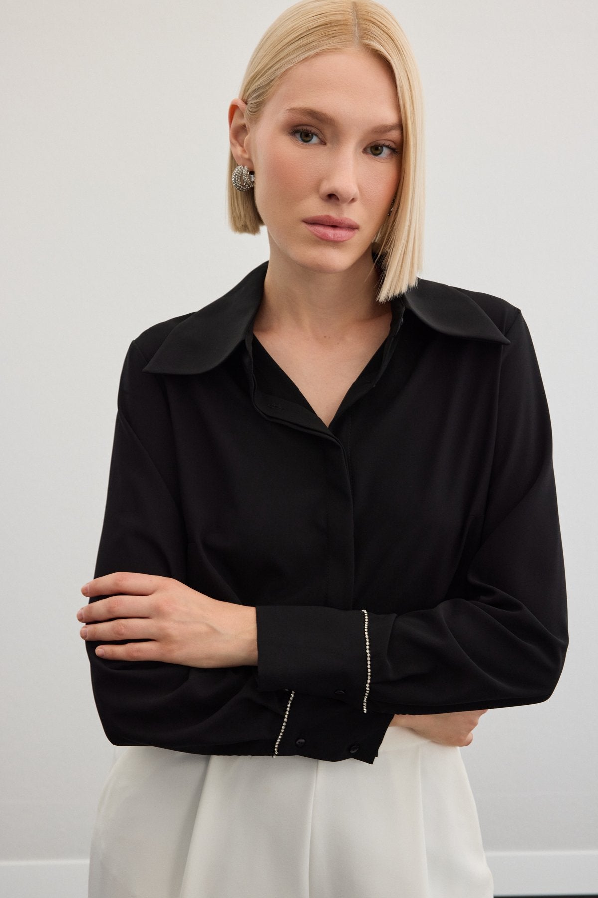 Classic Shirt with Accessories - Black