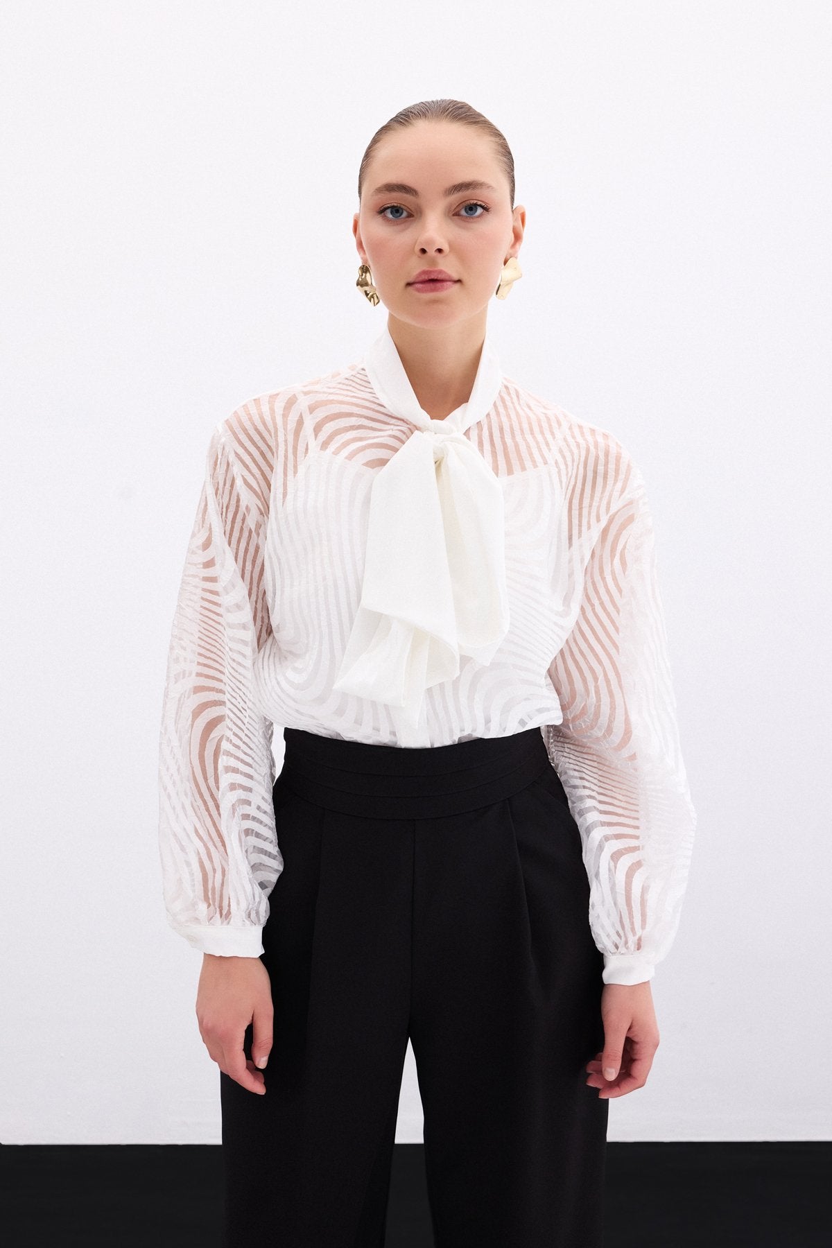 Scarf Zebra Pattern Shirt - Ecru