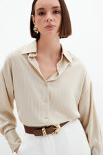 Load image into Gallery viewer, Kendinden Çizgi Desenli Gömlek - Bej
