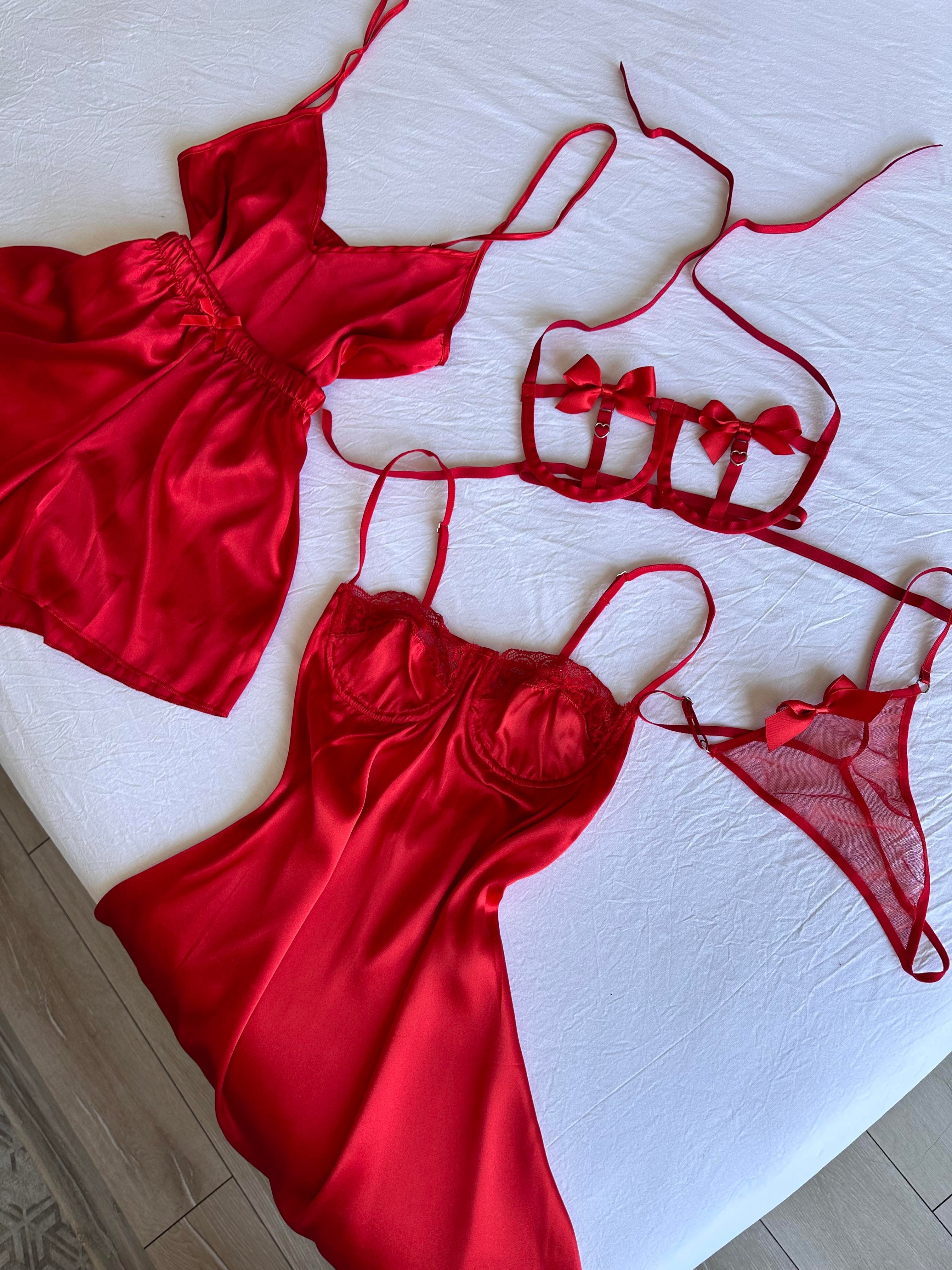 Red Lena Trousseau Set