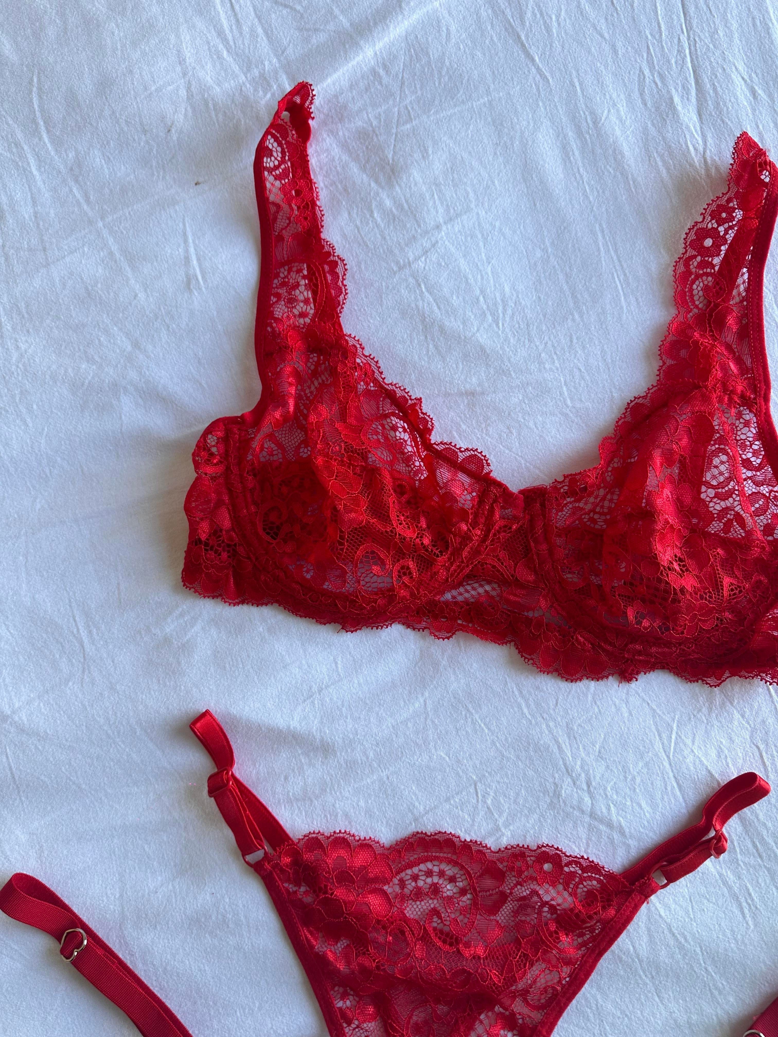 Red Love Leg Strap Set - Romantic Lingerie